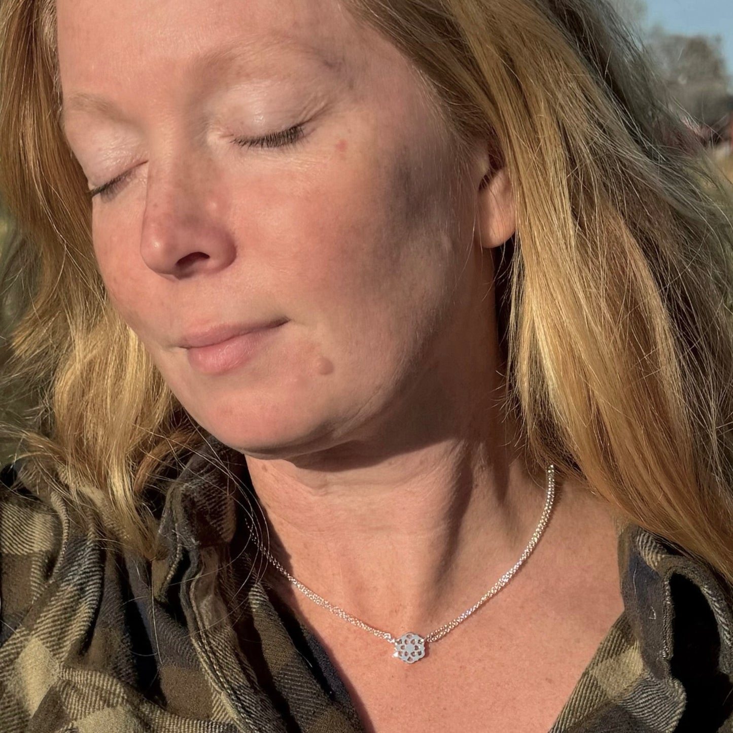 Dahlia halsband silver med dubbel kedja